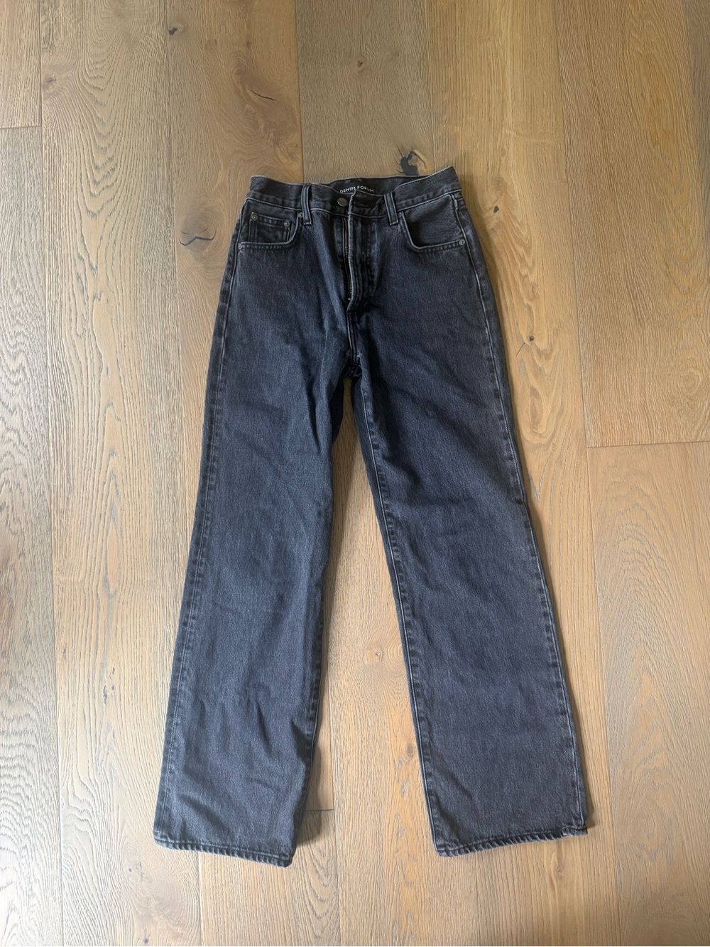 Aritzia Denim Forum Farrah Hi-Rise Wide Leg - Size 24 EUC
